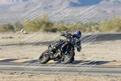 media/Dec-07-2025-CVMA (Sun) [[3e7d2de5dc]]/Race 18-Formula Twins-Formula 40 UL/